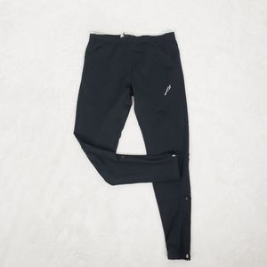 Saucony black zip leg running leggings Large